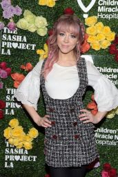 Lindsey Stirling – 2018 Rock The Runway in Hollywood
