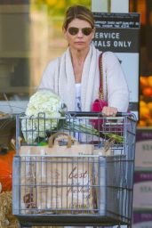 Lori Loughlin - Shopping at Bristol Farms in Beverly Hills 10/29/2018