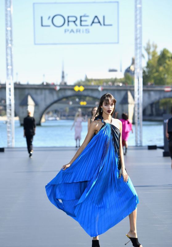 Luma Grothe Walks L’Oreal Fashion Show in Paris 09/30/2018