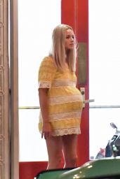 Margot Robbie - Filming "Once Upon a Time in Hollywood" in LA 10/10/2018