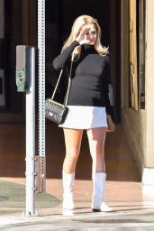 Margot Robbie Shows Off Her Legs in Mini Skirt - "Once Upon A Time in Hollywood" Set 10/15/2018