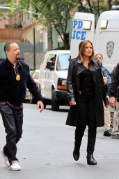 Mariska Hargitay - "Law & Order" Set in New York 10/04/2018