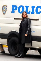 Mariska Hargitay - "Law & Order" Set in New York 10/04/2018
