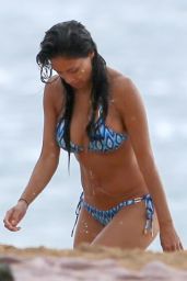 Nicole Scherzinger in Bikini on the Beach in Hawaii 10/12/2018