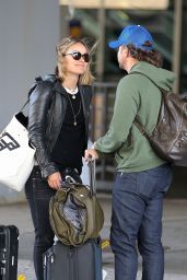 Olivia Wilde and Jason Sudeikis at JFK Airport 10/01/2018