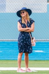 Reese Witherspoon at a Soccer Game in LA 10/06/2018