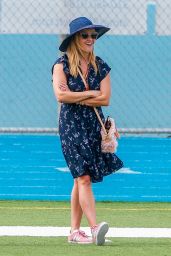 Reese Witherspoon at a Soccer Game in LA 10/06/2018
