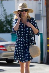 Reese Witherspoon at the Beauty Park Medical Spa in Santa Monica 10/20/2018
