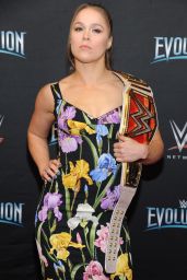 Ronda Rousey – WWE’s First Ever All-Women’s Event “Evolution” Red Carpet