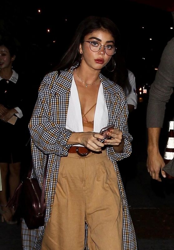 Sarah Hyland at Beauty & Essex in Hollywood 10/05/2018
