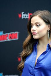 Sarah Jeffery - "Charmed" Screening and Panel at the 2018 NYCC
