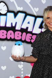 Sarah Michelle Gellar - Celebrates the Arrival of All-New HatchiBabies at The Grove, LA 10/04/2018