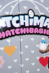 Sarah Michelle Gellar - Celebrates the Arrival of All-New HatchiBabies at The Grove, LA 10/04/2018