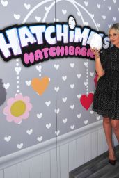 Sarah Michelle Gellar - Celebrates the Arrival of All-New HatchiBabies at The Grove, LA 10/04/2018