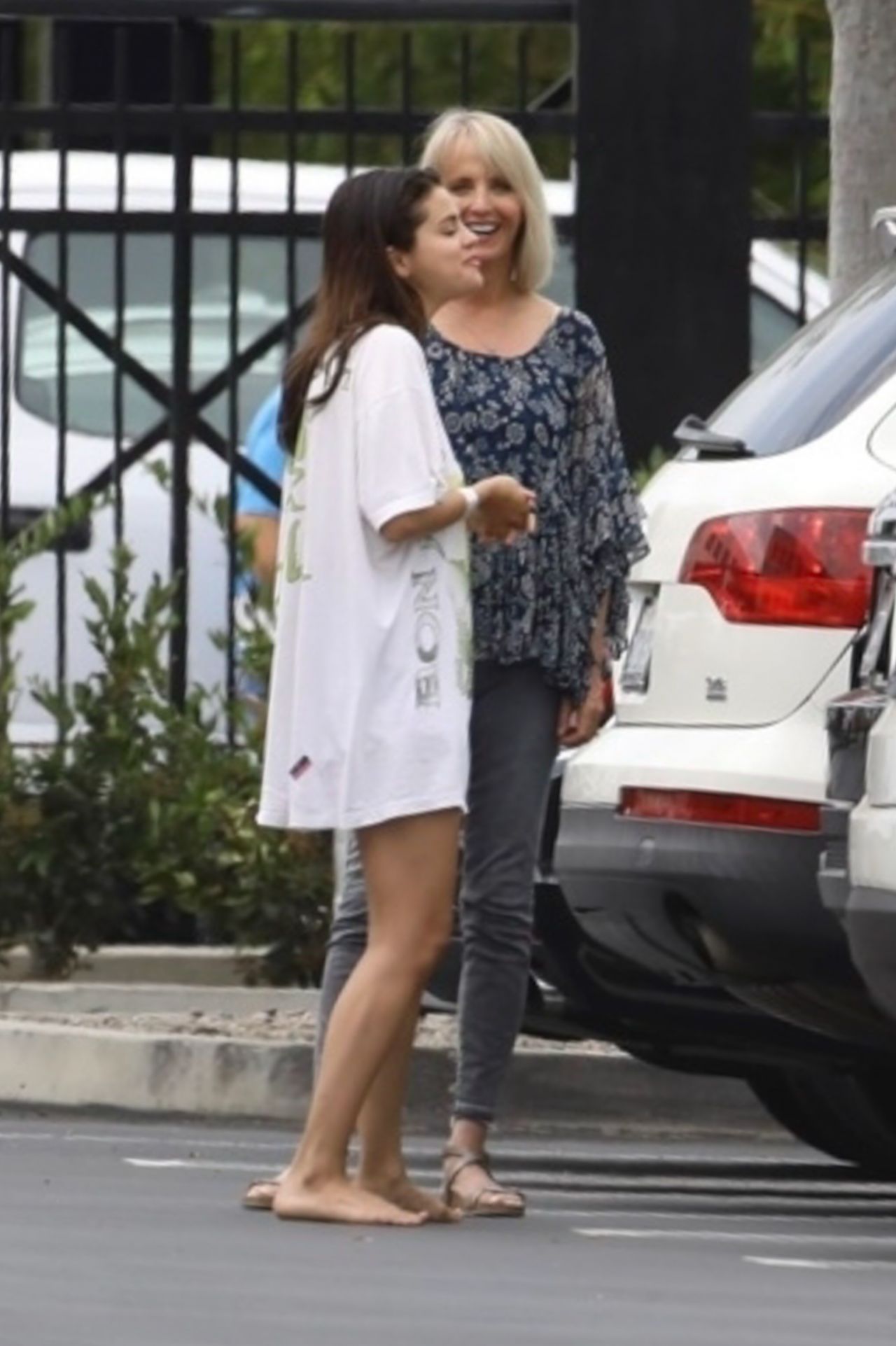 Gomez soles selena Selena Gomez's