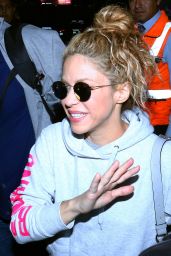 Shakira at Mexico City International Airport, October 2018