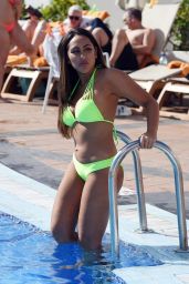 Sophie Kasaei on Bikini Poolside in Tenerife 10/18/2018