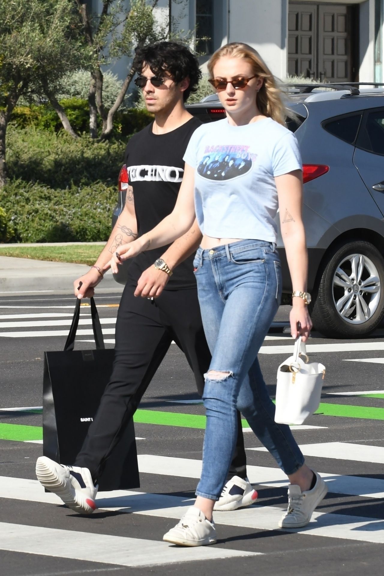 Sophie Turner at the Gas Station in West Hollywood 10/26/2018 • CelebMafia