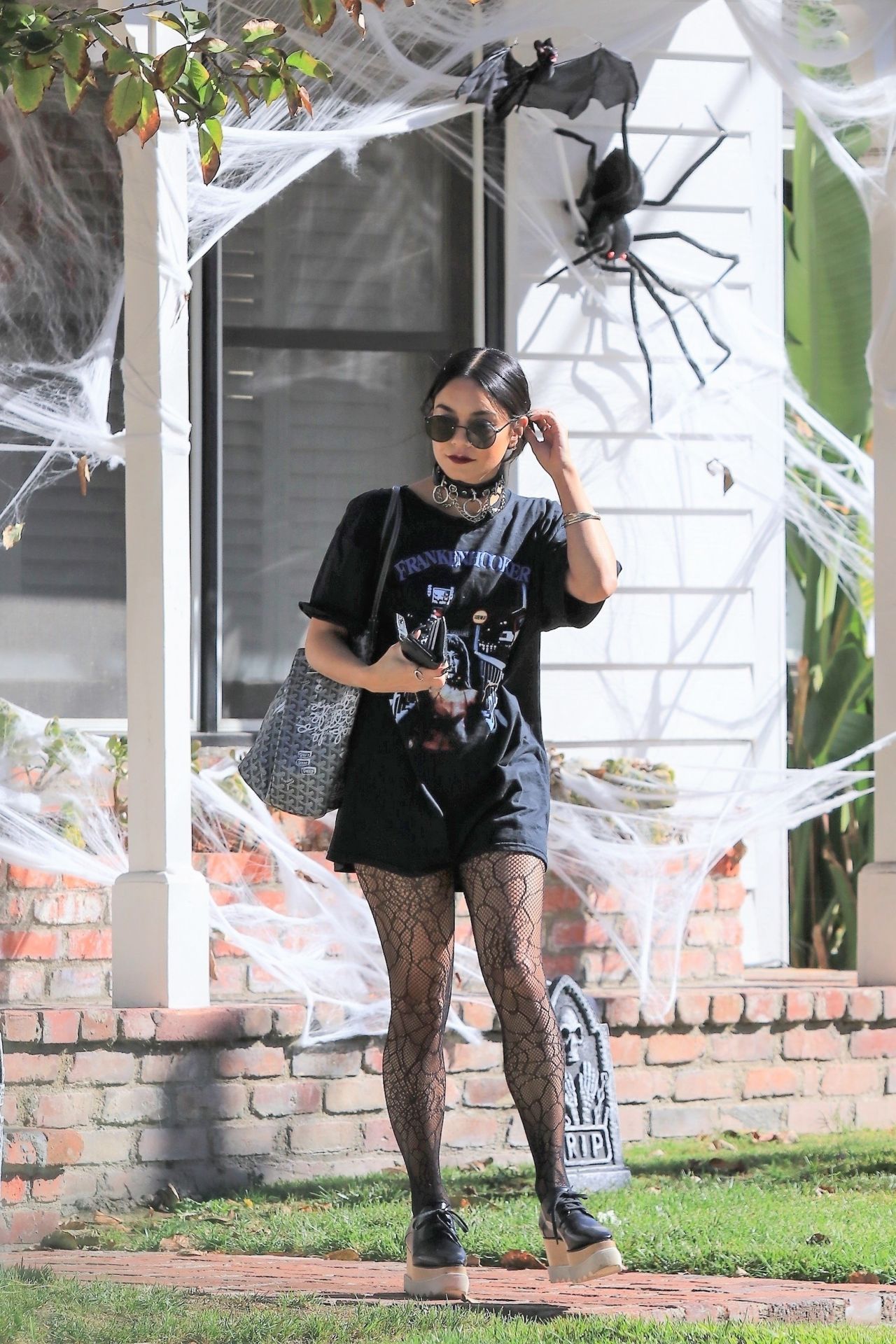 vanessa-hudgens-style-10-19-2018-3.jpg