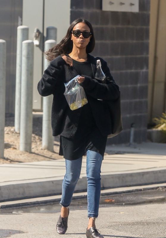 Zoe Saldana Street Style - Eating Grapes Out in LA, October 2018