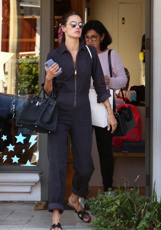 Alessandra Ambrosio and Her Mother Lucilda Ambrosio - Shopping in Brentwood 11/05/2018
