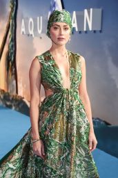Amber Heard - "Aquaman" Premiere in London