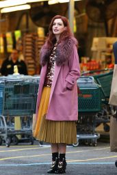 Anne Hathaway - "Modern Love" Set in Brooklyn 11/26/2018