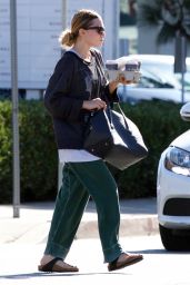 Ashley Olsen Street Style - Grabs Some Coffee in LA 11/03/2018