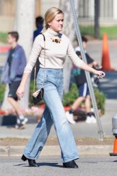Ava Phillippe Casual Style - Shopping in Brentwood 11/20/2018