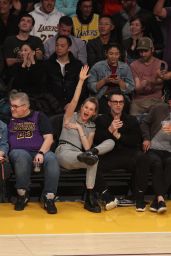 Behati Prinsloo and Adam Levine at the Lakers Game in LA 11/23/2018