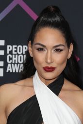 Brie Bella and Nikki Bella – People’s Choice Awards 2018