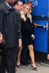 Carrie Underwood at GMA in NYC 11/09/2018