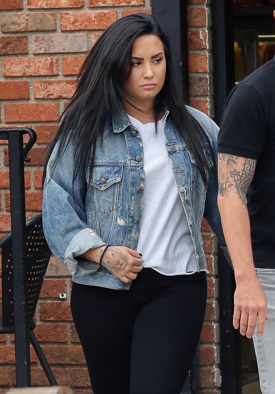 Demi Lovato Street Style 11/07/2018