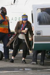 Drew Barrymore in Travel Outfit at a Heliport in NYC 11/26/2018