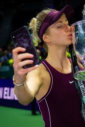 Elina Svitolina - Poses With Her Champions Trophy Winning of the 2018 WTA Finals in Singapore