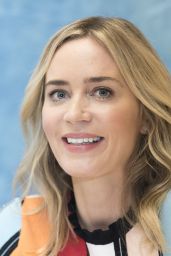 Emily Blunt - 