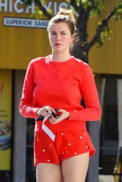 Ireland Baldwin Shows Off Her Legs in a Pair of Short Shorts 11/14/2018
