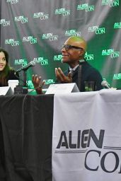 Jenna-Louise Coleman - Panel at AlienCon in Baltimore 11/10/2018
