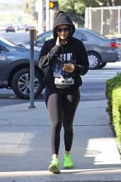 Jennifer Lopez - Heads to Workout in LA 11/17/2018