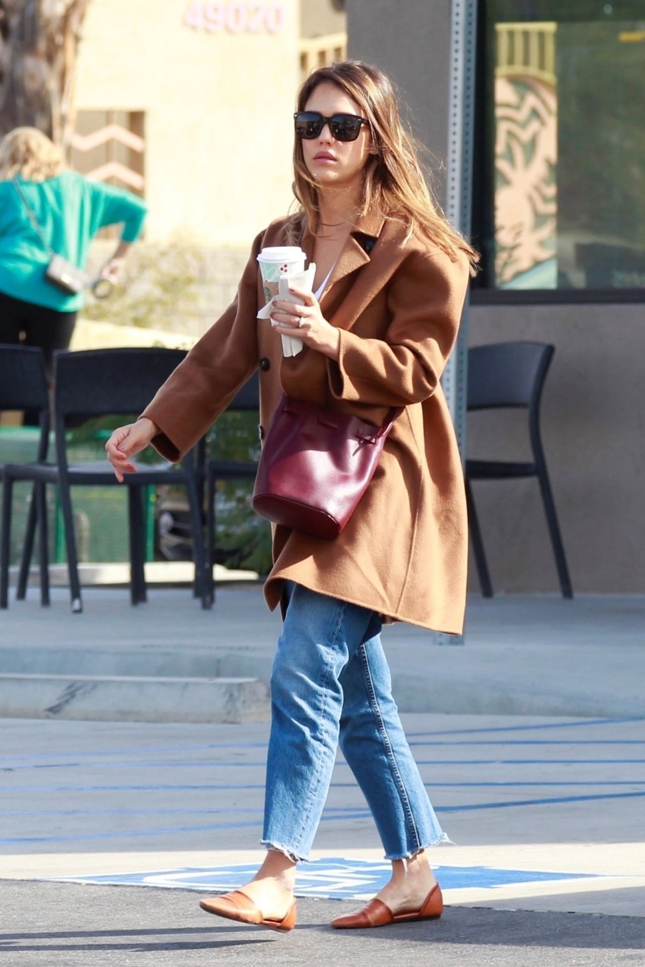 jessica-alba-out-in-palm-springs-11-18-2018-3.jpg