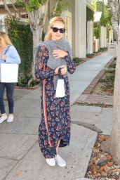 Julia Roberts - Shopping on Melrose Place in Los Angeles 11/24/2018