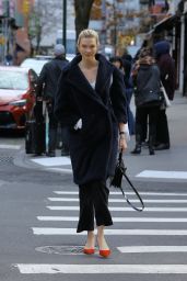 Karlie Kloss Street Fashion 11/28/2018