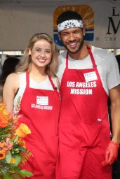 Kassandra Clementi – Los Angeles Mission Thanksgiving Meal for the Homeless 11/21/2018