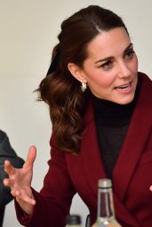 Kate Middleton - Vistis a Developmental Neuroscience Lab in London 11/21/2018