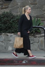 Kristen Bell - Shopping in LA 11/11/2018