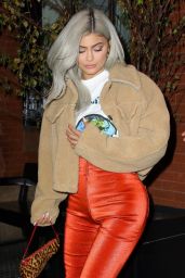 Kylie Jenner Style 11/27/2018