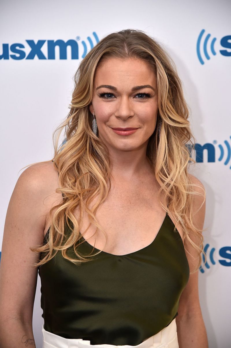 LeAnn Rimes SiriusXM Studios in NYC 11/06/2018 • CelebMafia