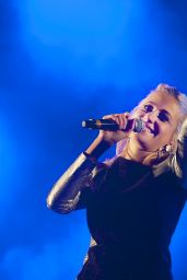 Pixie Lott - Performing at City of Perth Christmas Lights in Perth 11/17/2018