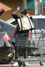 Sarah Hyland - Grocery Shopping in Los Angeles 11/21/2018