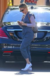 Scarlett Johansson - Arriving at Disney Studios in Burbank 11/13/2018